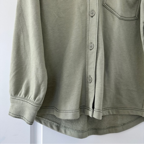 NWT American Eagle Oversized Lived In Button Up Shirt Jacket - Picture 3 of 5